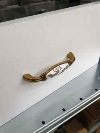 Uchwyt meblowy UP-022, 128mm, stare złoto